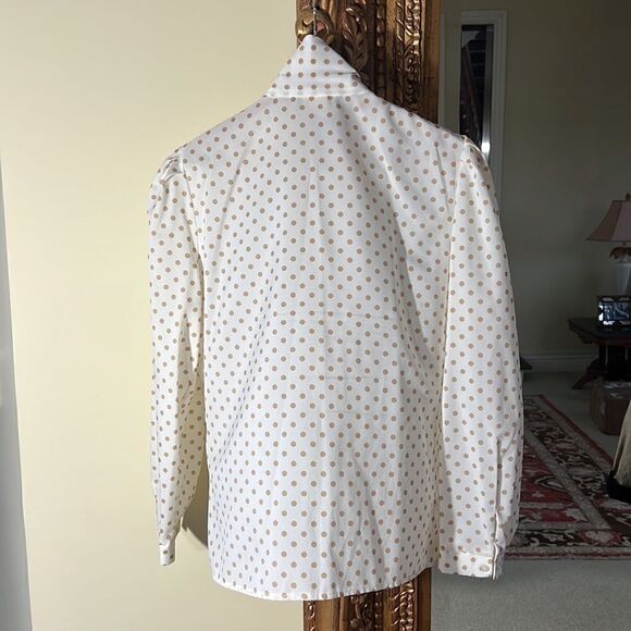 Antropology Look a Like Button Blouse, Sheer White button up blouse Size Large - Picture 3 of 4